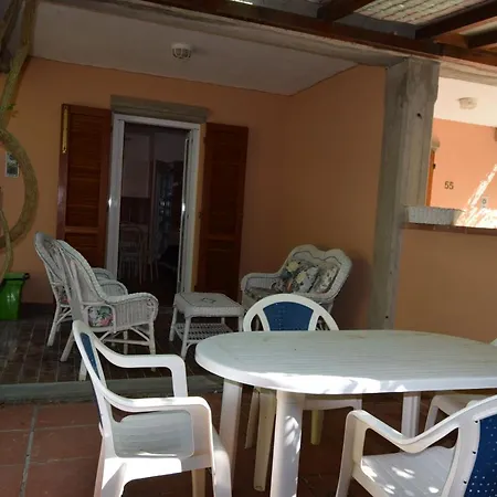 Susy, Vicino Di Apartament *