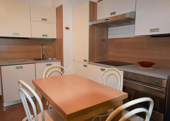 Susy, Vicino Di Appartement