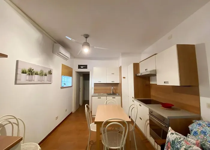 Susy, Vicino Di Appartement